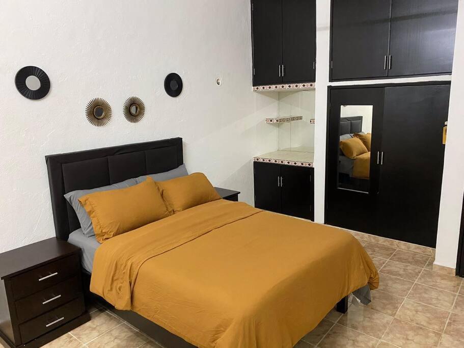 Casa Leonor. 2 Cuartos, 2 Banos, Cocina, Cochera. Valladolid  Ngoại thất bức ảnh